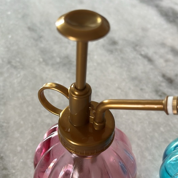 2 Glass Plant Water Sprayers Pink and Blue - Picture 4 of 8